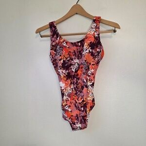 LL Bean Women's BeanSport Swimwear Scoopneck Tanksuit - Size 4